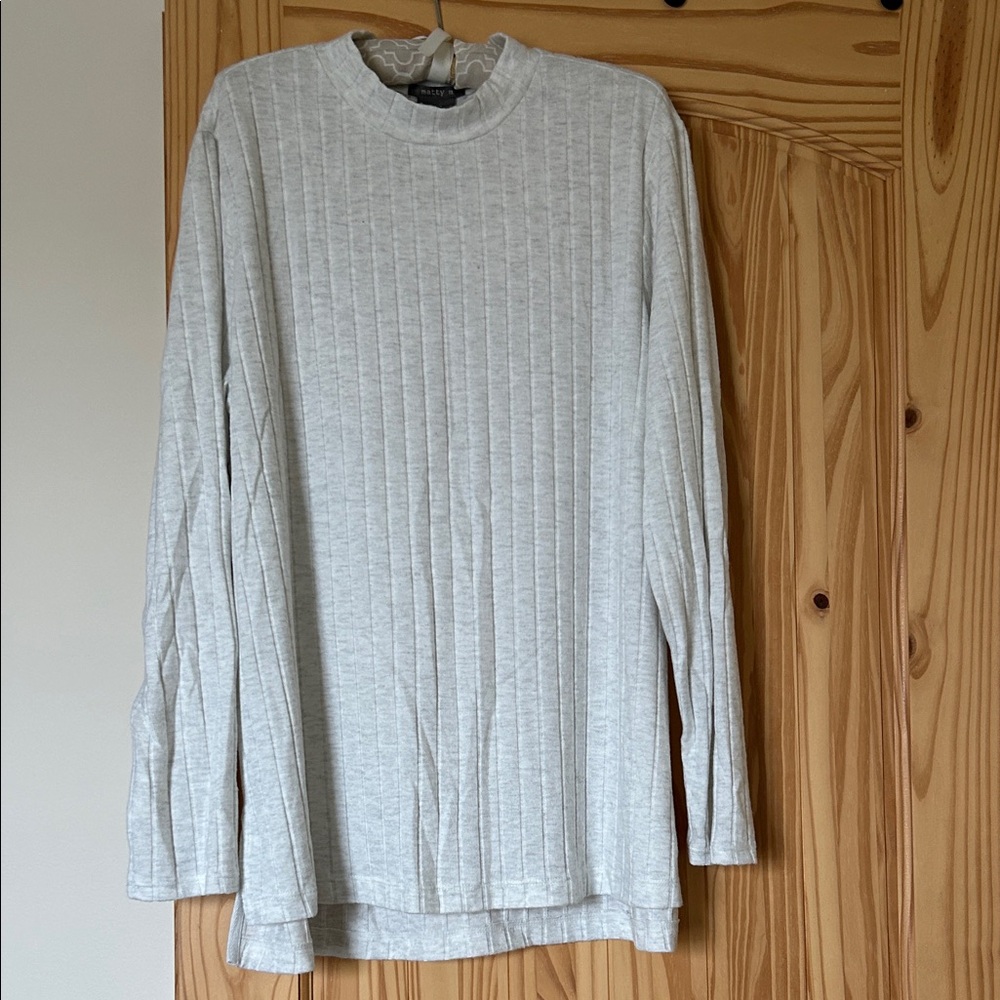 Matty M Women's Light Gray Crew Neck Sweater
